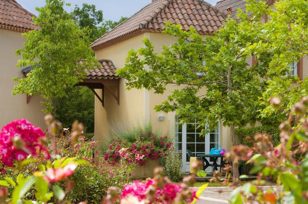 Pierre & Vacances La Residence Du Lac Monflanquin Exterior foto
