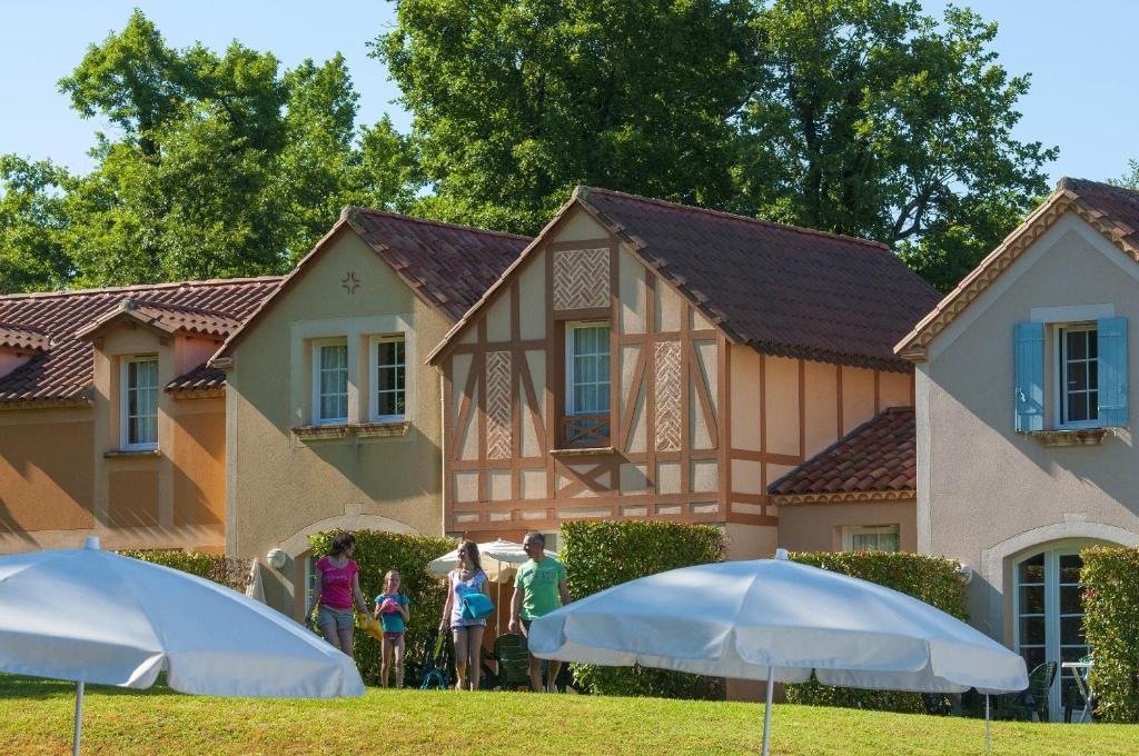 Pierre & Vacances La Residence Du Lac Monflanquin Exterior foto